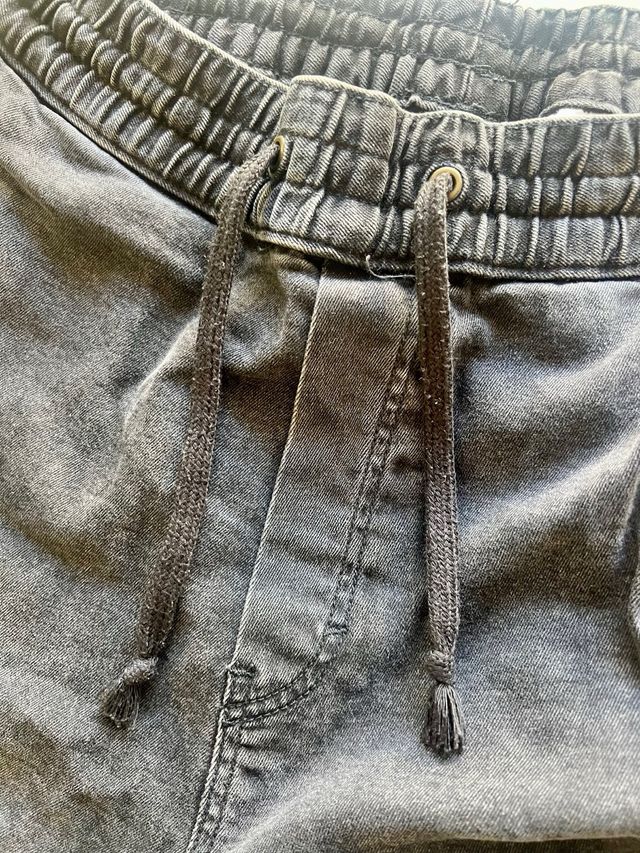 Pantalón H&M Gris Elástico