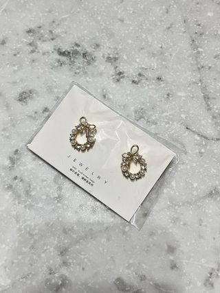 Pendientes dorados con perlas y circonitas