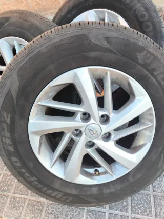 Llantas Hankook Dynapro HP2 R17 hay dos gomas mala