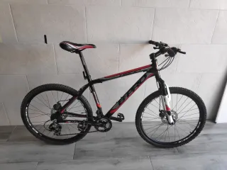 Bicicleta B-PRO M200