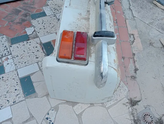 Trasera Seat 124 con pilotos