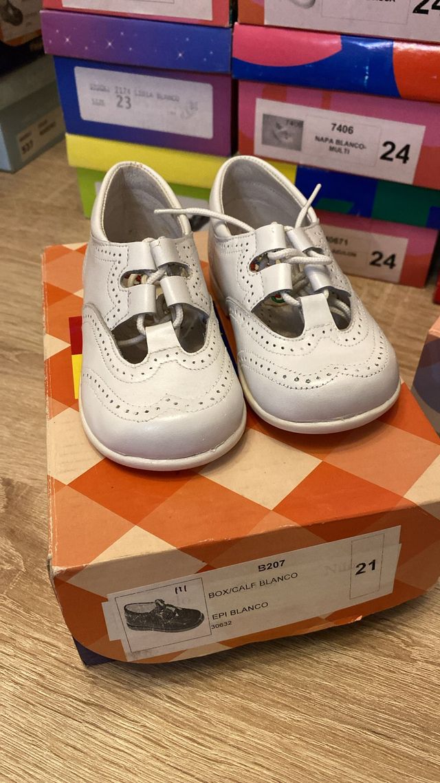 Calzado infantil piel, Varios modelos.Talla 20-21