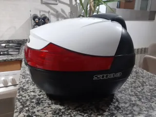 Baúl caja moto Shad SH33 