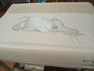 BAÑERA,CAMBIADOR (Jané)CON BANDEJA PARA ACCESORIOS