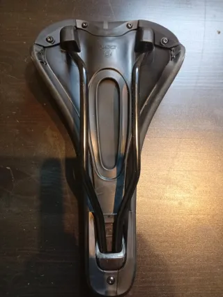 Sillín anti prostático Giant mod. Romero 142mm