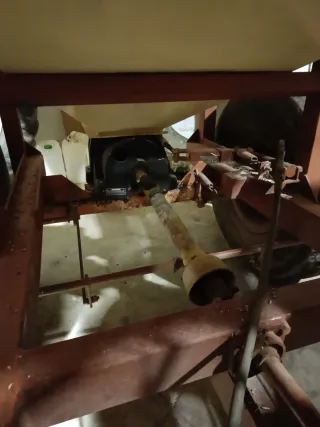 Abonadora arrastrada Talleres Barbero