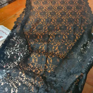 Mantilla vintage rayón negra