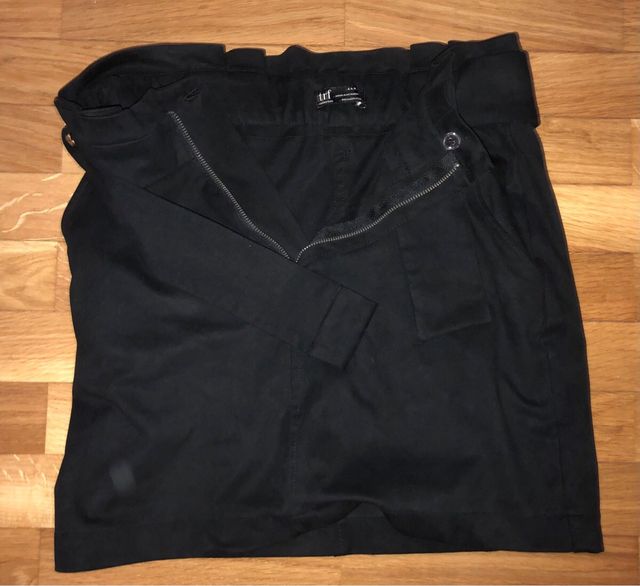 Lote 4 faldas estampadas y lisas