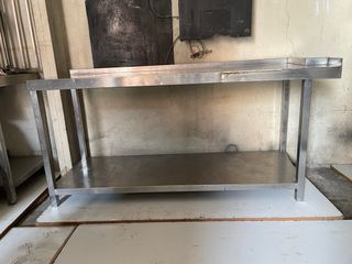 Mesa de trabajo de acero inoxidable