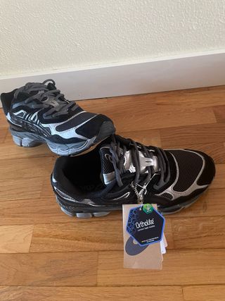 Asics Gel NYC Negro/Gris Talla 42