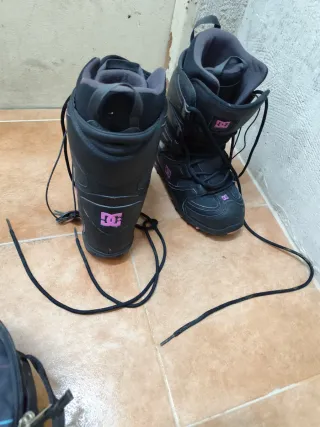 Tabla Snowboard Burton y botas DC