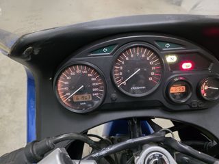 Suzuki GSX600F Azul