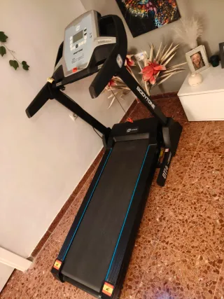 Cinta de correr eléctrica BODYTONE DT740