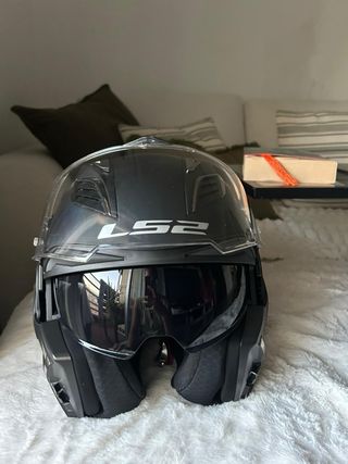 Casco Moto Modular 180º LS2 Valiant II Matt Black