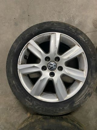 Llantas VW 15 con neumáticos