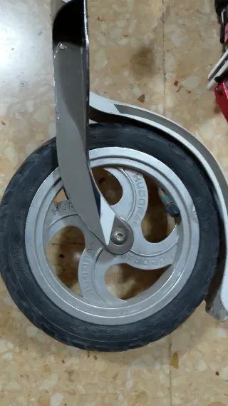 Patinete Hudora sin motor para adulto y niño
