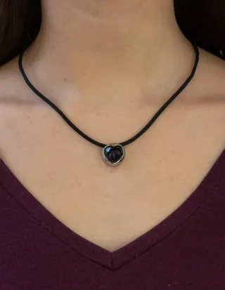 Collar cordón negro con colgante corazón plata