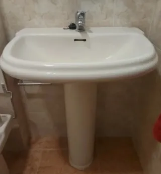 Lavabo Roca con Pedestal
