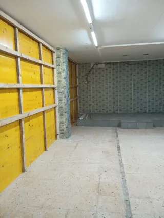 Local  280m² PARTICULAR