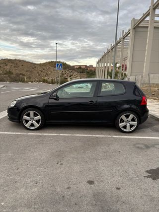 Volkswagen Golf V GT 1.9TDI