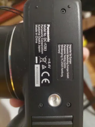 Panasonic Lumix DC-FZ83 Cámara Digital + kit