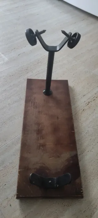 Jamonero desmontable.