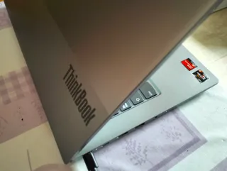 Ultrabook Lenovo Ryzen 