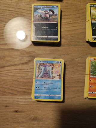 Pacchetto di carte Pokémon.