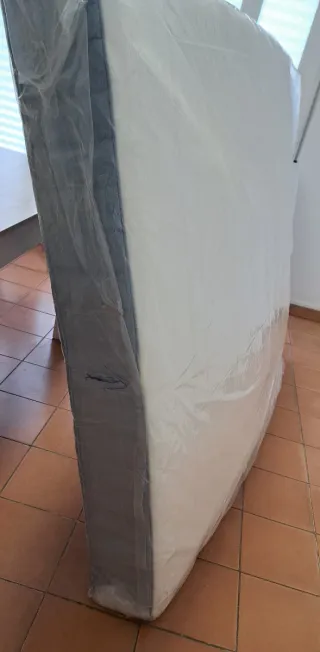 Colchón IKEA VESTERÖY 140x200x20 cm