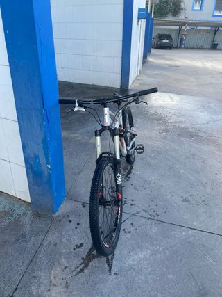 Bicicleta doble suspensión