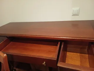 Aparador de madera clásico