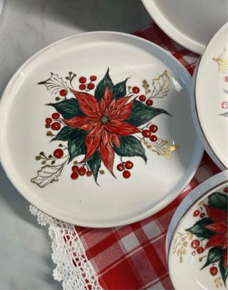 Set Piatti Porcellana Natale Poinsettia