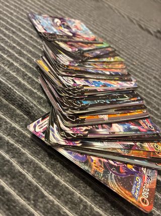 Carte da collezione Pokémon V/VMAX/GX
