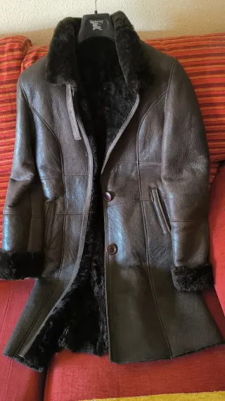 Chaquetón de piel vuelta marrón