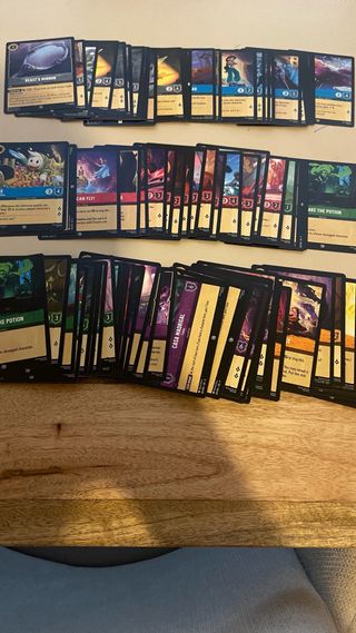 300 carte Disney Lorcana uniche