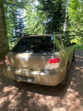 Subaru Impreza  2.0R Automático — Se ve como nuevo