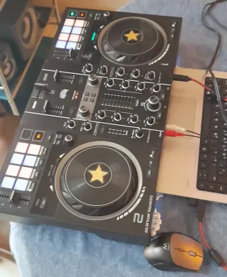 Controlador DJ Hercules Impulse 500