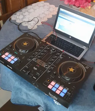 Controlador DJ Hercules Impulse 500