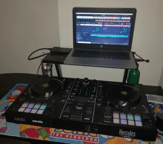 Controlador DJ Hercules Impulse 500