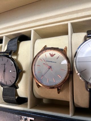 Orologi di diverse marche 