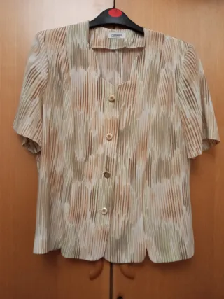 Conjunto Blusa y Falda 