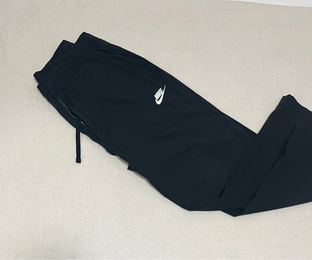 Pantalón Nike Negro Recto