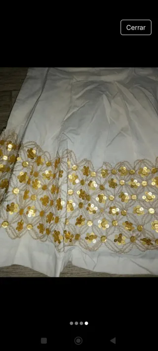 Falda Mango Blanca con Bordado Dorado