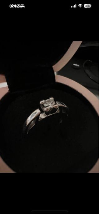 Anillo Solitario Oro y Diamante Talla 8