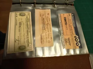Album con Colección Billetes de emergencia locales