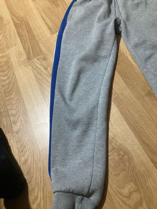 Chándal McKenzie Gris con Raya Azul