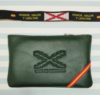 MONEDERO DE PIEL VERDE CRUZ DE BORGOÑA + PULSERA 