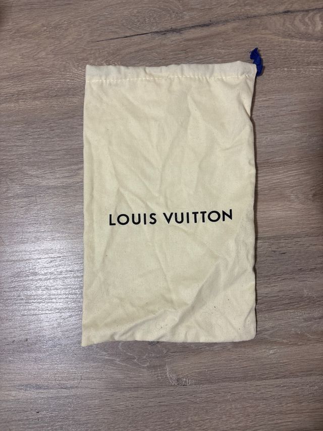 Funda guardapolvos Louis Vuitton beige