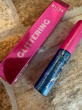 Eyeliner glitter
