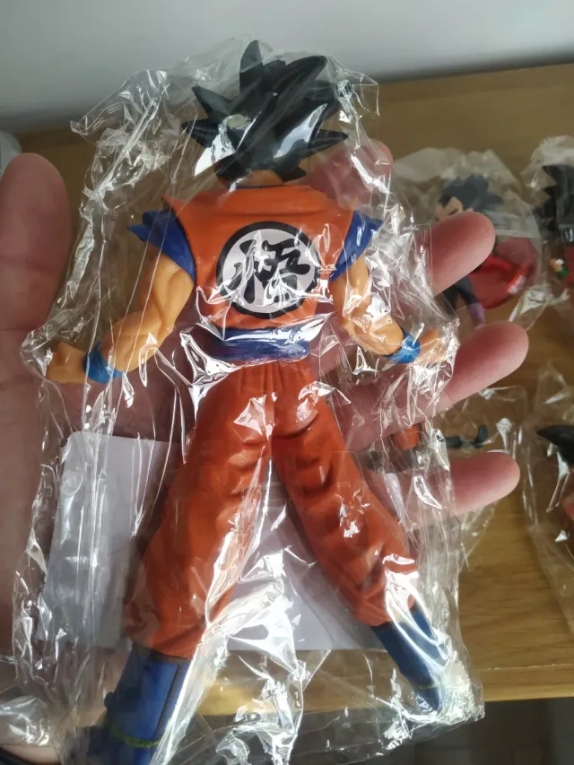 Confezione da 7 personaggi di Dragon Ball Z mai aperti